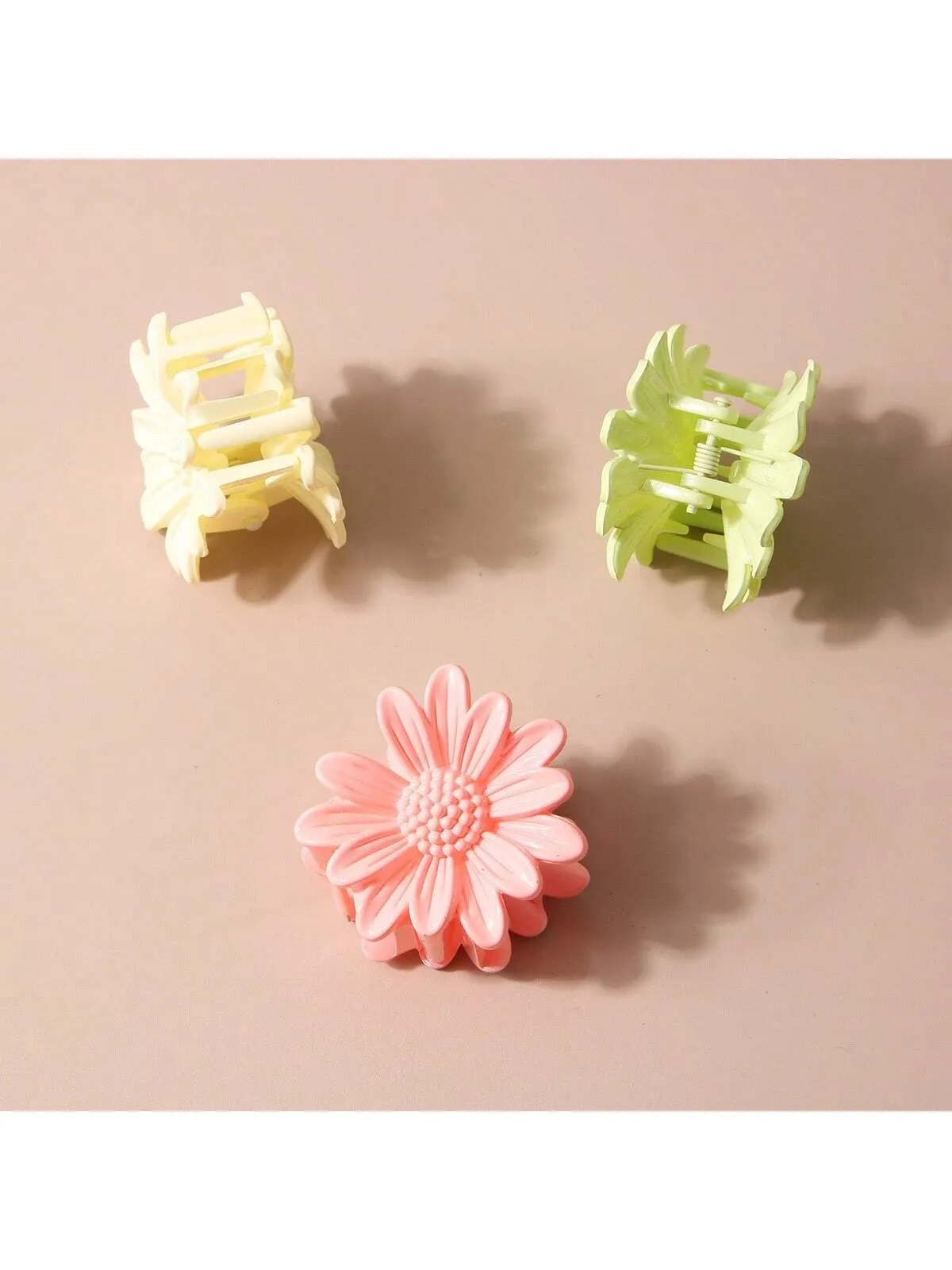 1pc Mini Daisy Hair Clip Candy-Colored Fresh Sweet Lovely Hairpin Clamps Hair Accessories