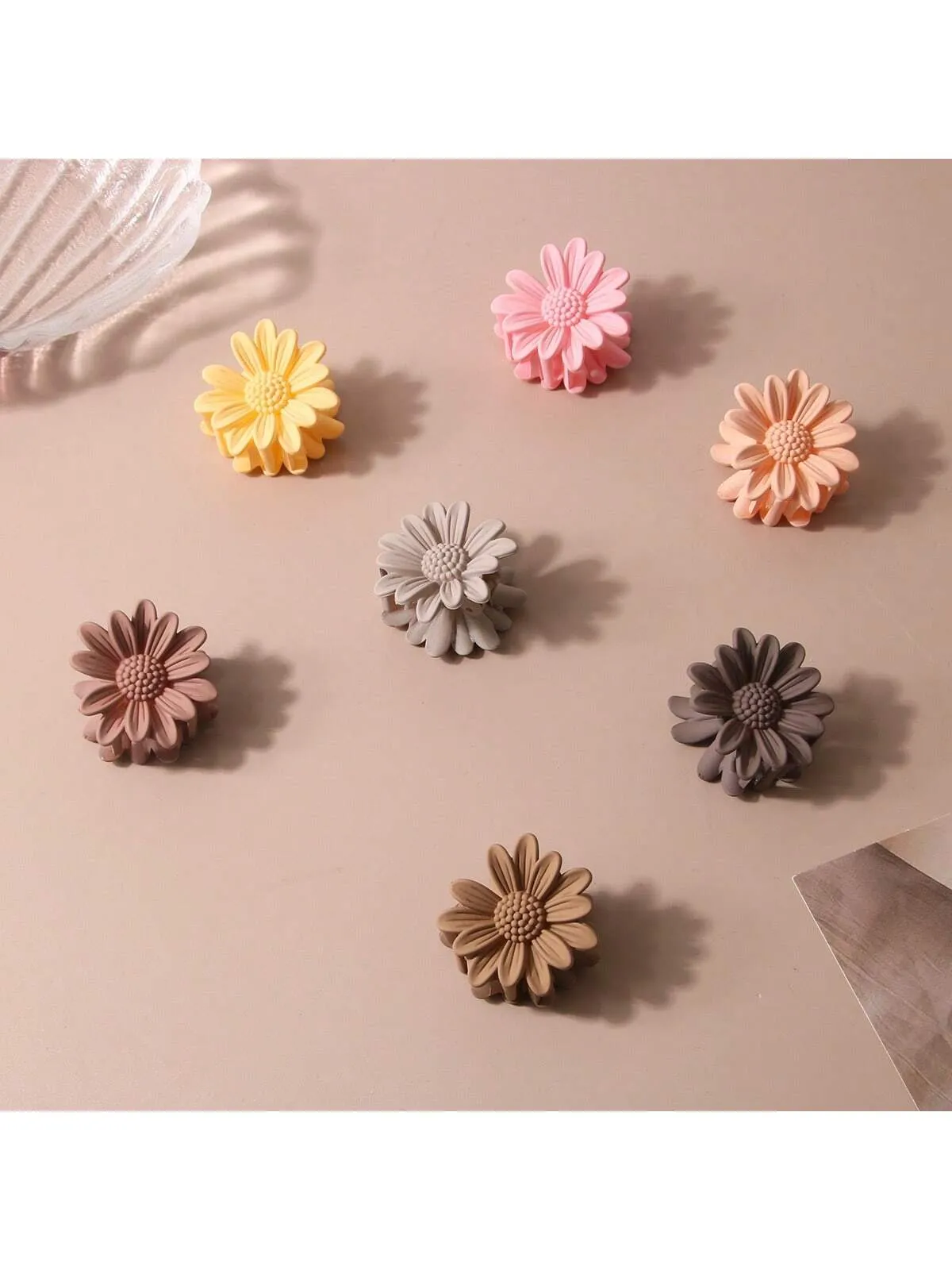 1pc Mini Daisy Hair Clip Candy-Colored Fresh Sweet Lovely Hairpin Clamps Hair Accessories