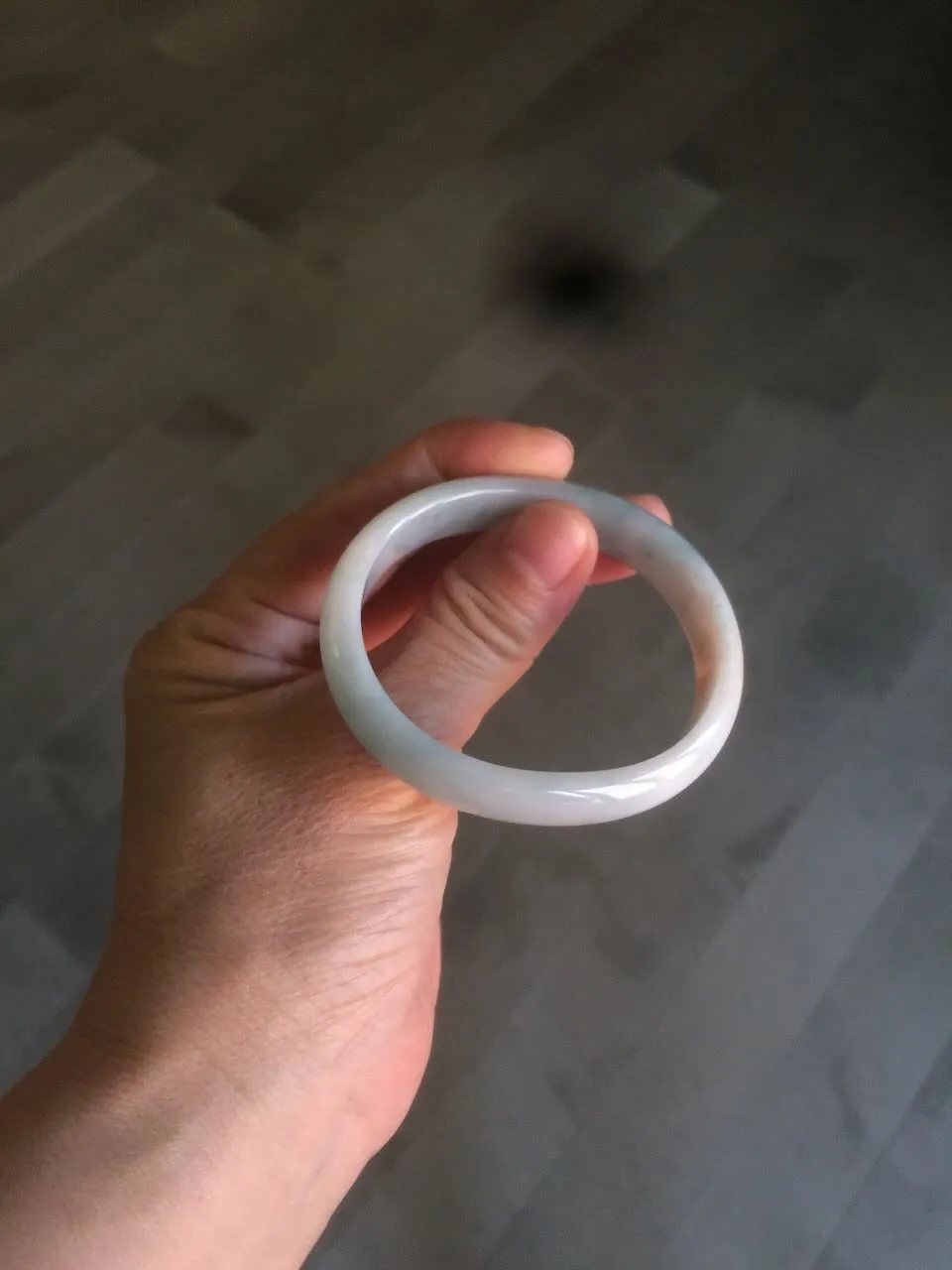 47mm Certified Type A 100% Natural light green/yellow Jadeite Jade oval bangle AJ69-0615