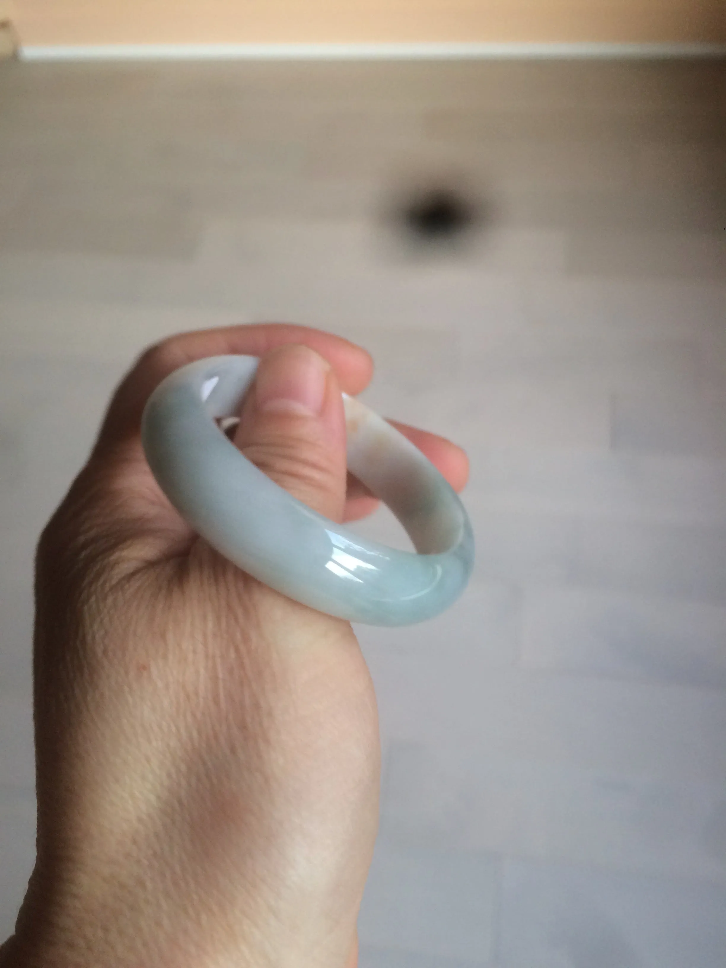 47mm Certified Type A 100% Natural light green/yellow Jadeite Jade oval bangle AJ69-0615
