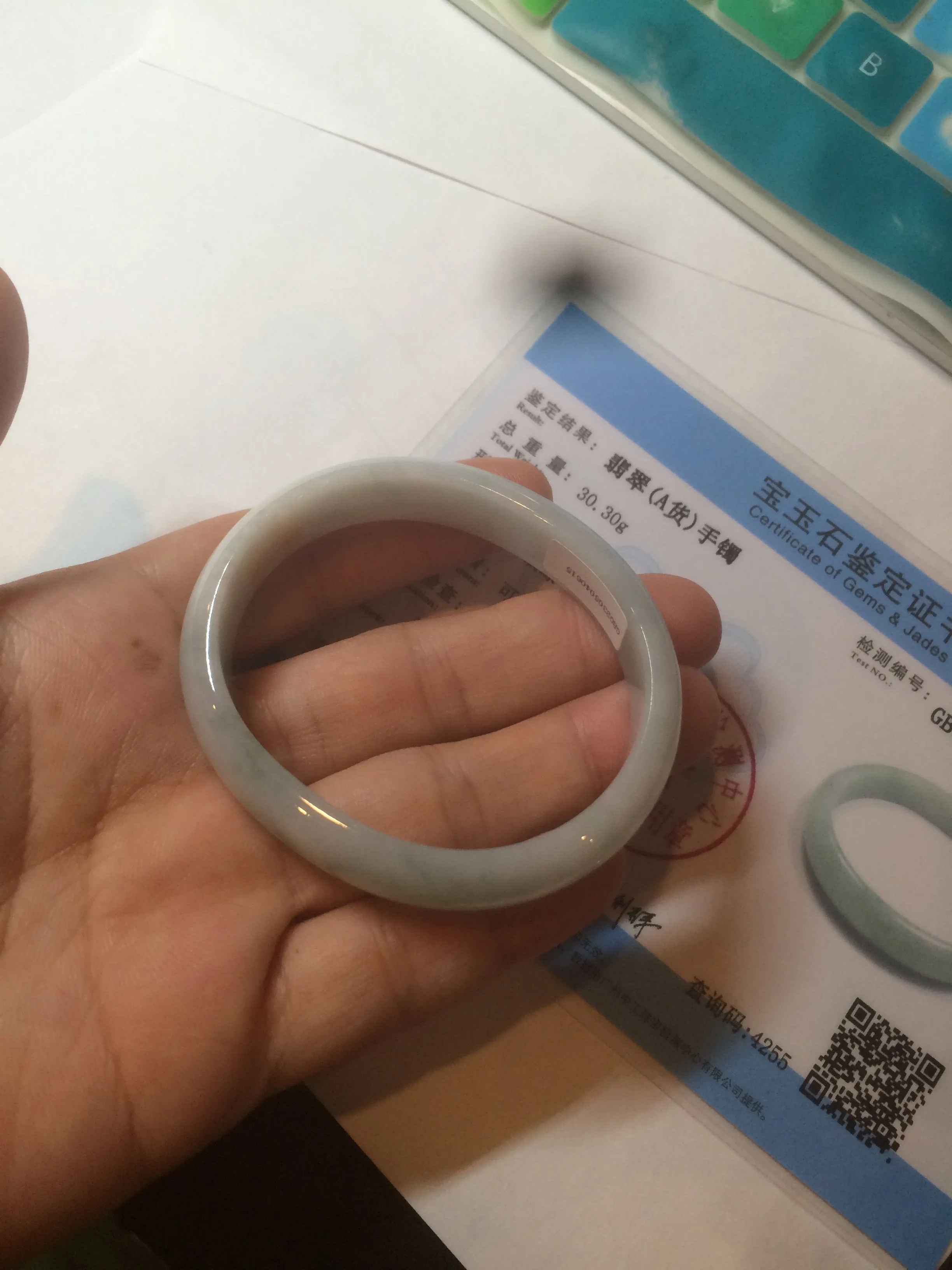 47mm Certified Type A 100% Natural light green/yellow Jadeite Jade oval bangle AJ69-0615