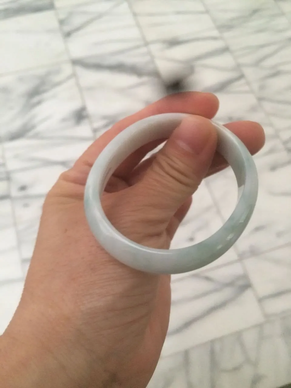 47mm Certified Type A 100% Natural light green/yellow Jadeite Jade oval bangle AJ69-0615