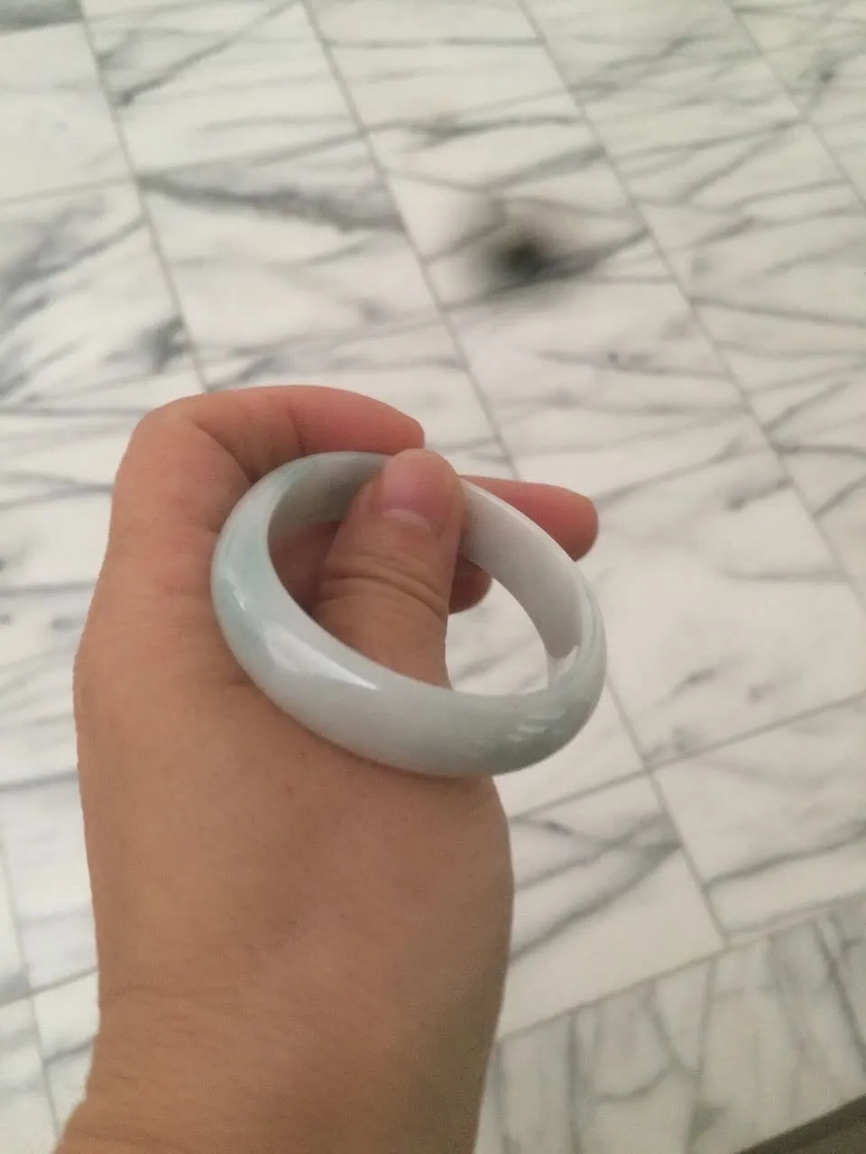 47mm Certified Type A 100% Natural light green/yellow Jadeite Jade oval bangle AJ69-0615