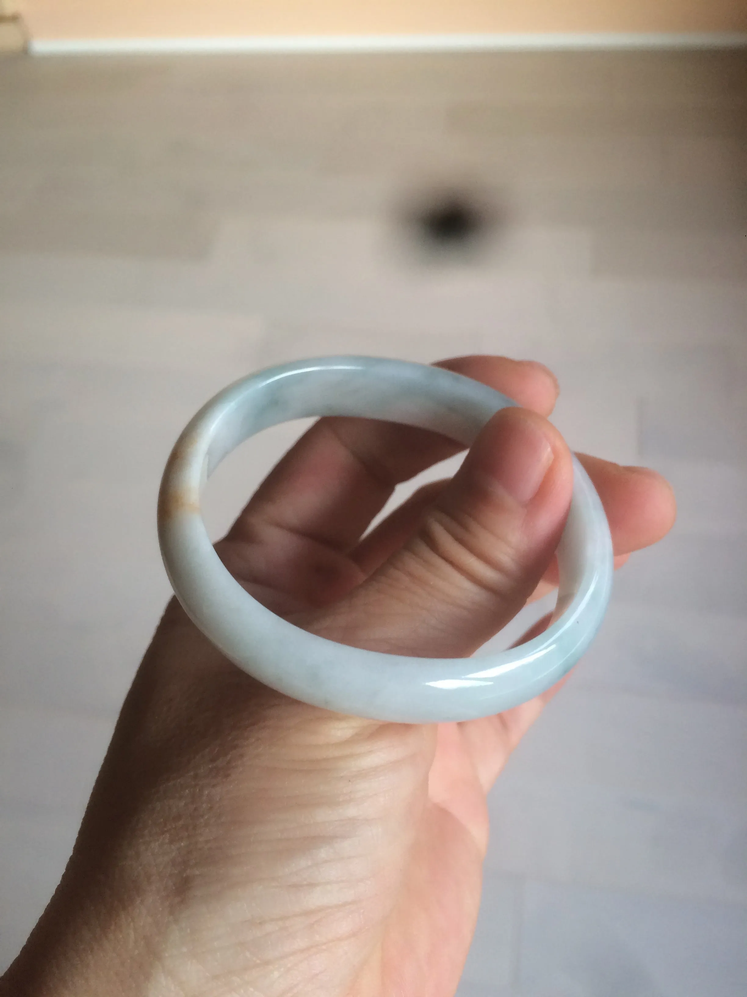 47mm Certified Type A 100% Natural light green/yellow Jadeite Jade oval bangle AJ69-0615