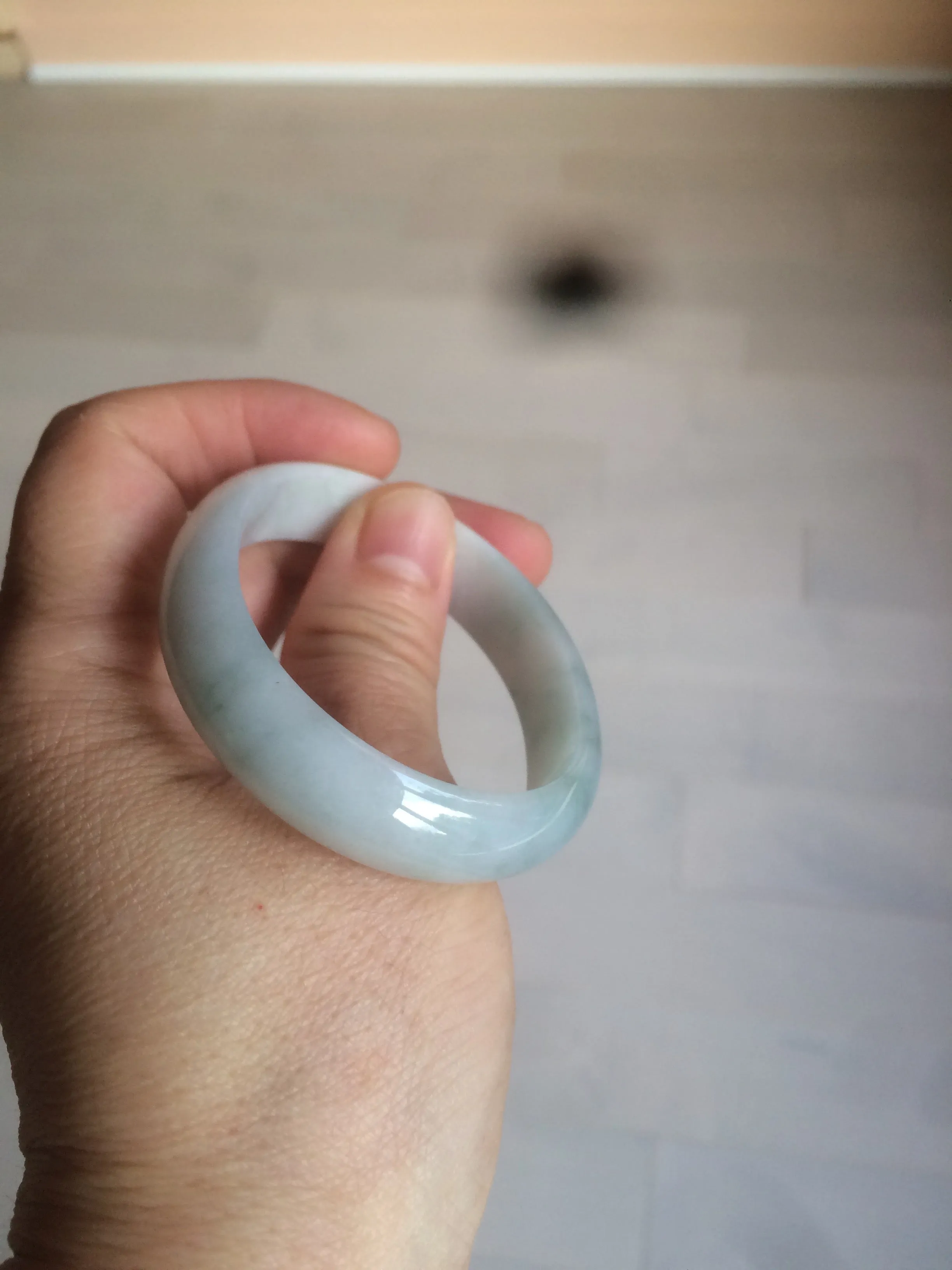 47mm Certified Type A 100% Natural light green/yellow Jadeite Jade oval bangle AJ69-0615