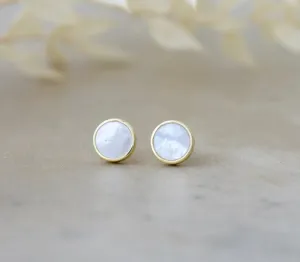 Alluring Stud - Mother of Pearl/Gold Plate