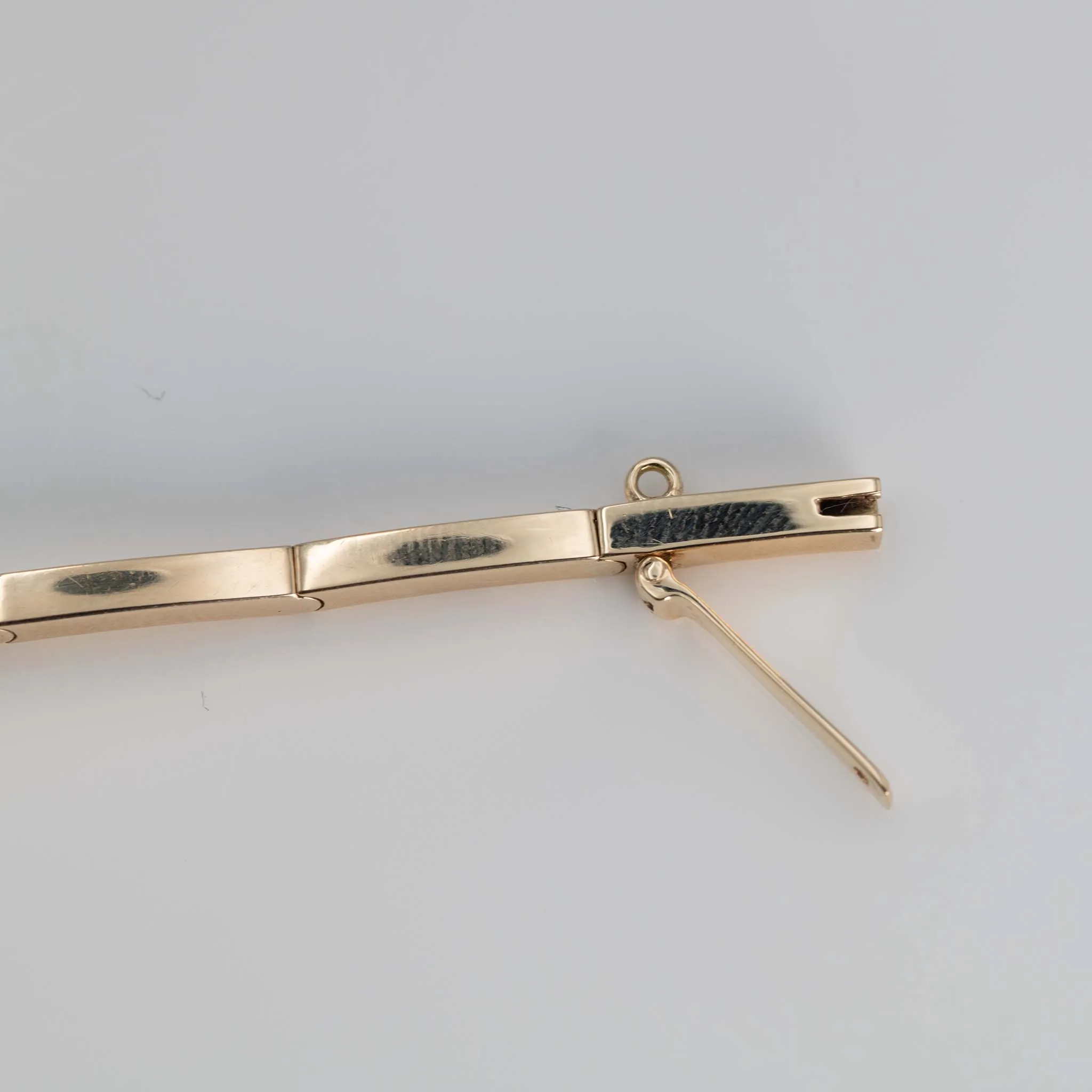 Art Deco 14ct Yellow Gold 1.50 Carat Amethyst and Diamond Bracelet