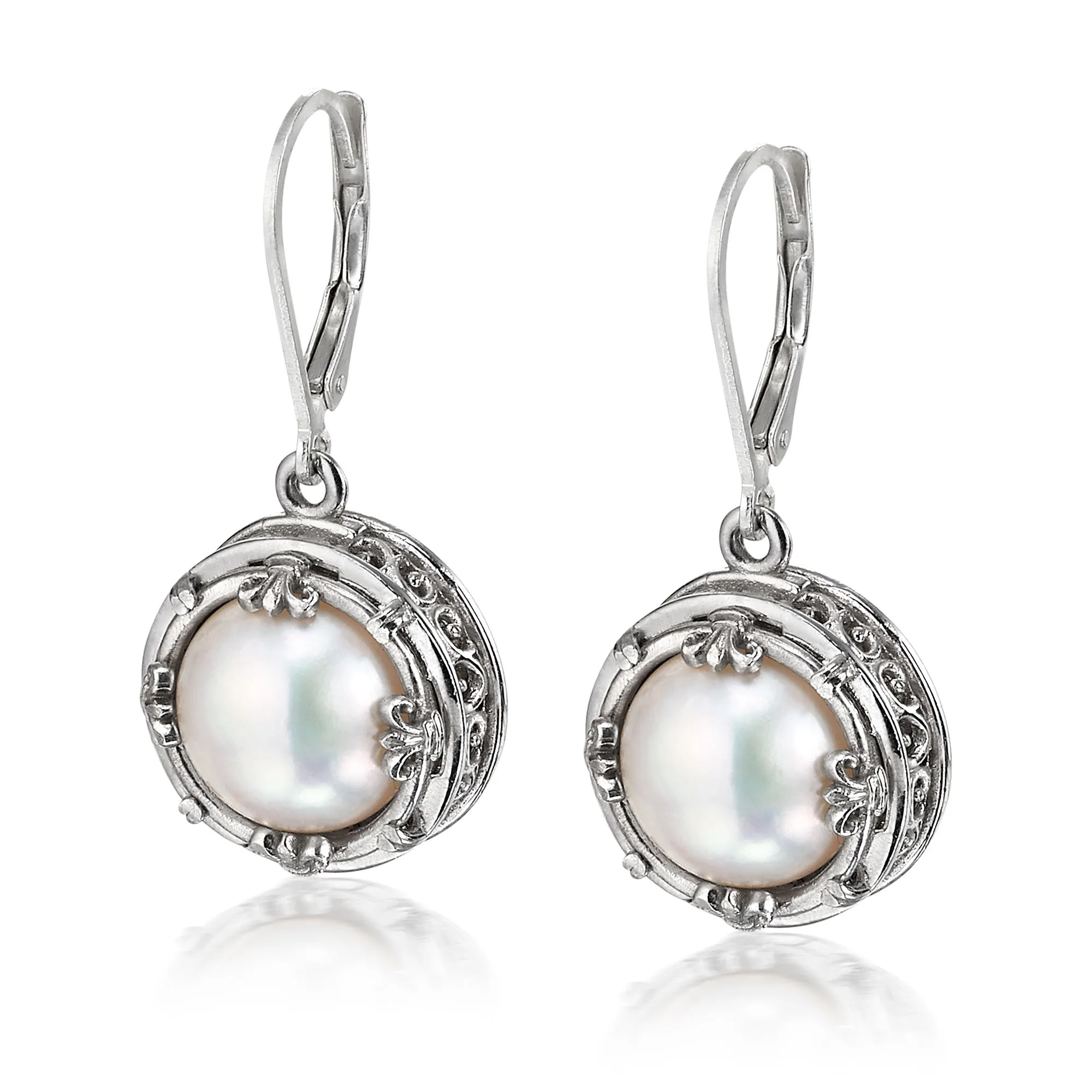 AT 810C-P PEARL CIRCLE DROP EARRINGS
