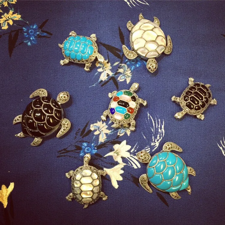 Bright Turquoise Tortoise Brooch