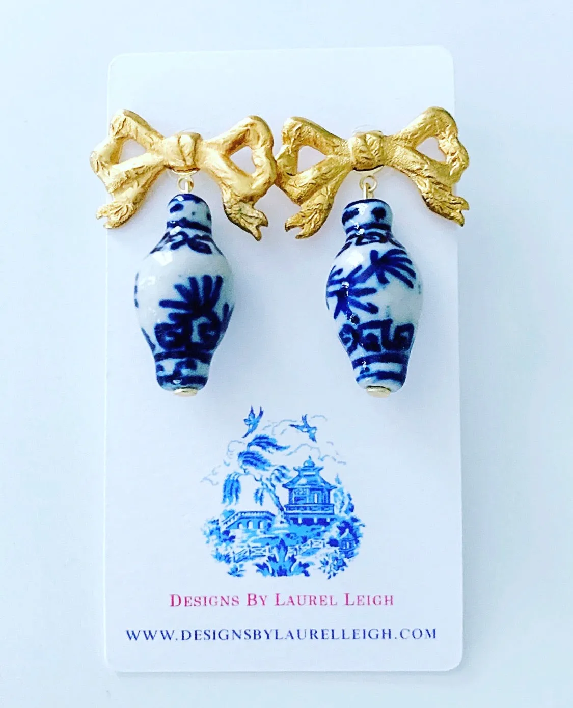 Chinoiserie Ginger Jar Bow Earrings - Blue & White