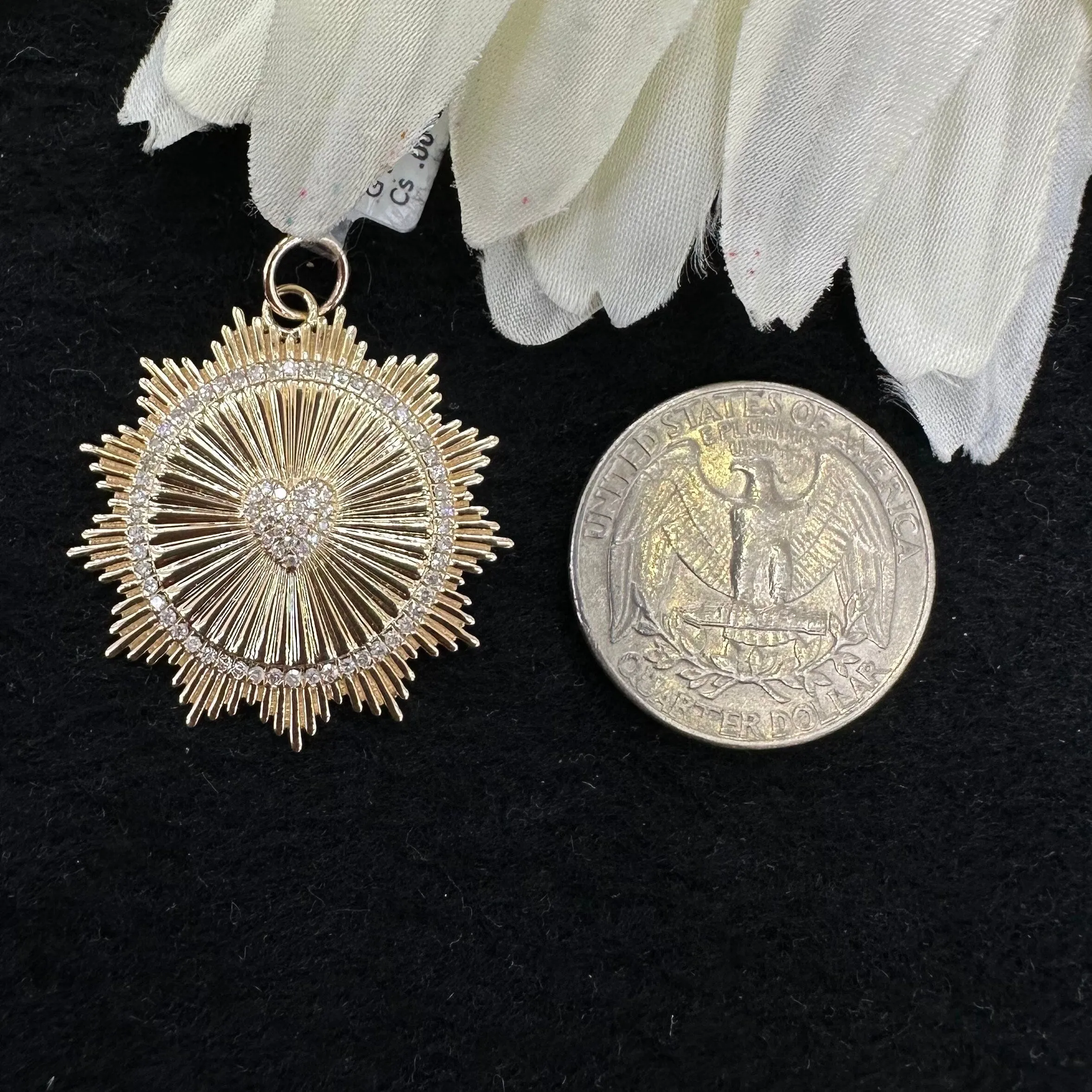 Diamond Sunrays Pendant 29mm