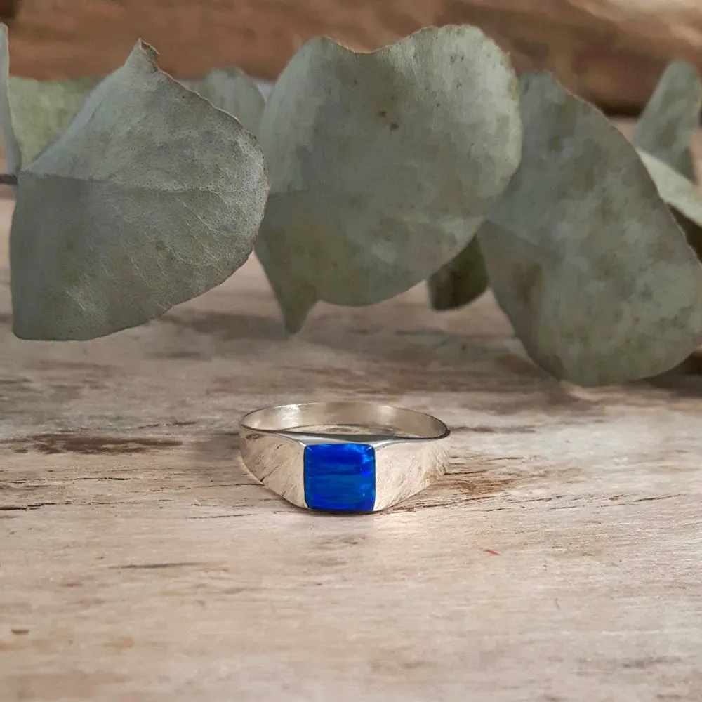 Flinder Signet Square Blue Ring