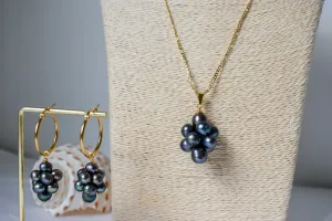 GABRIELLA - Grape Clustered Natural Lustrous Black Pearl Set