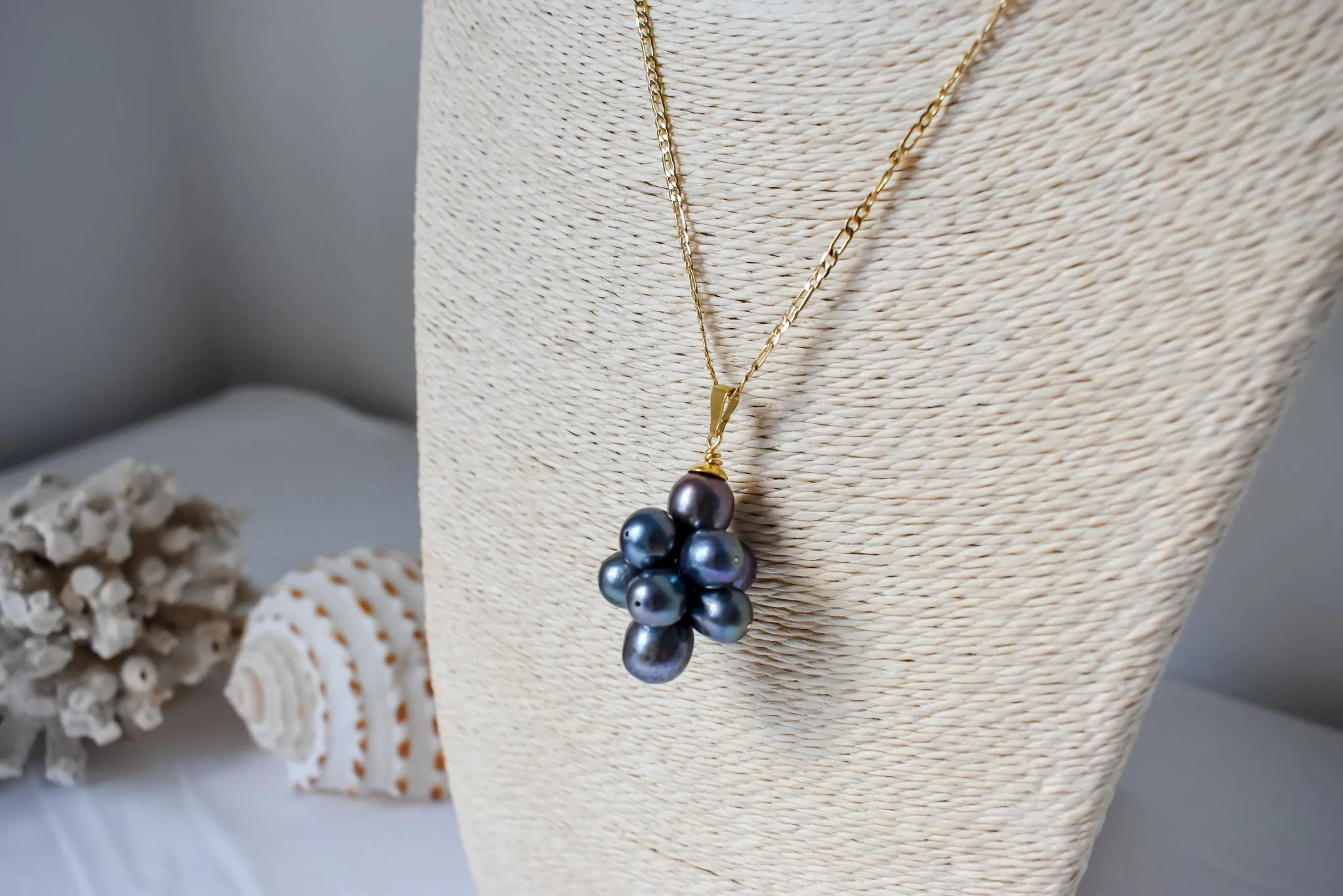 GABRIELLA - Grape Clustered Natural Lustrous Black Pearl Set