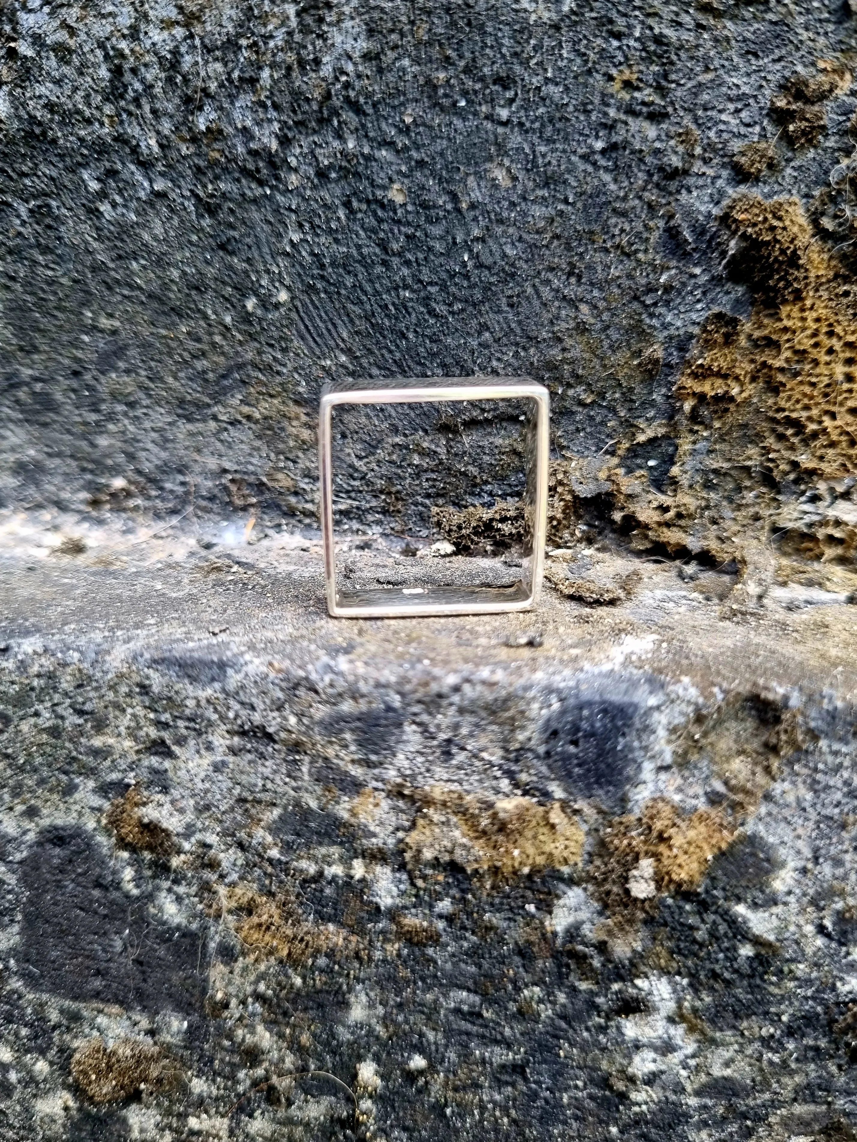 Hip to be Square ring