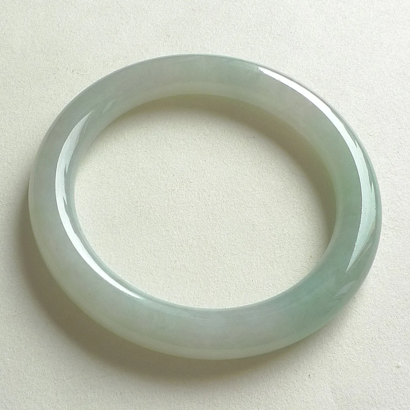 Natural Jade Bangle Jadeite Bangle Internal Diameter 55mm BER486