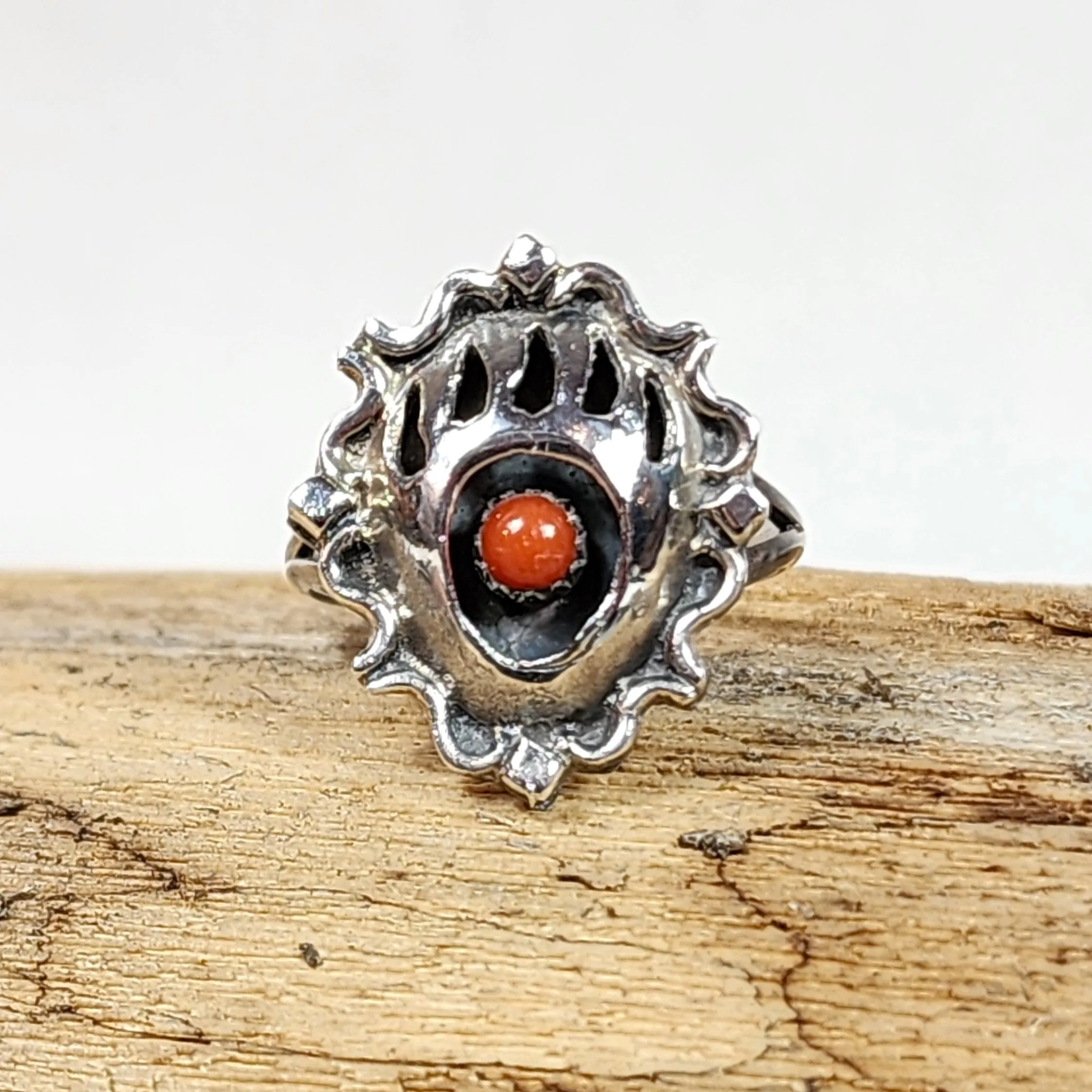 Navajo Fancy Bear Paw Ring - Size 9