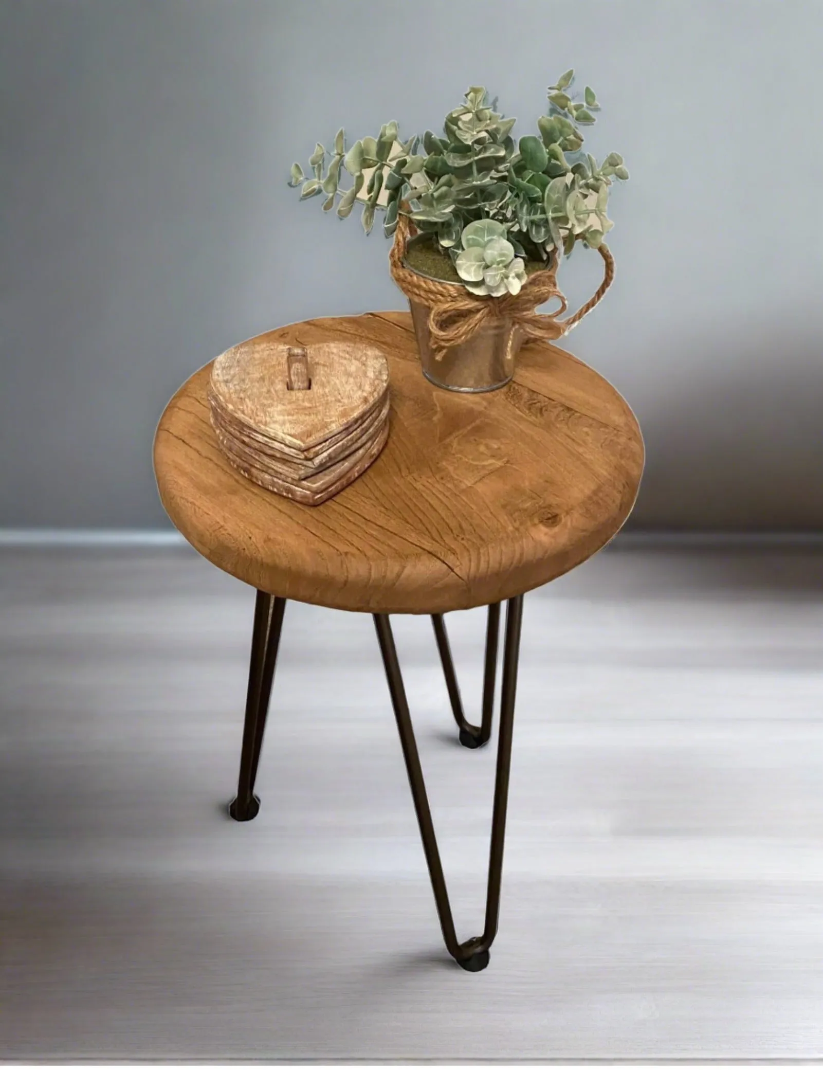 Old Barn Side Table - Round