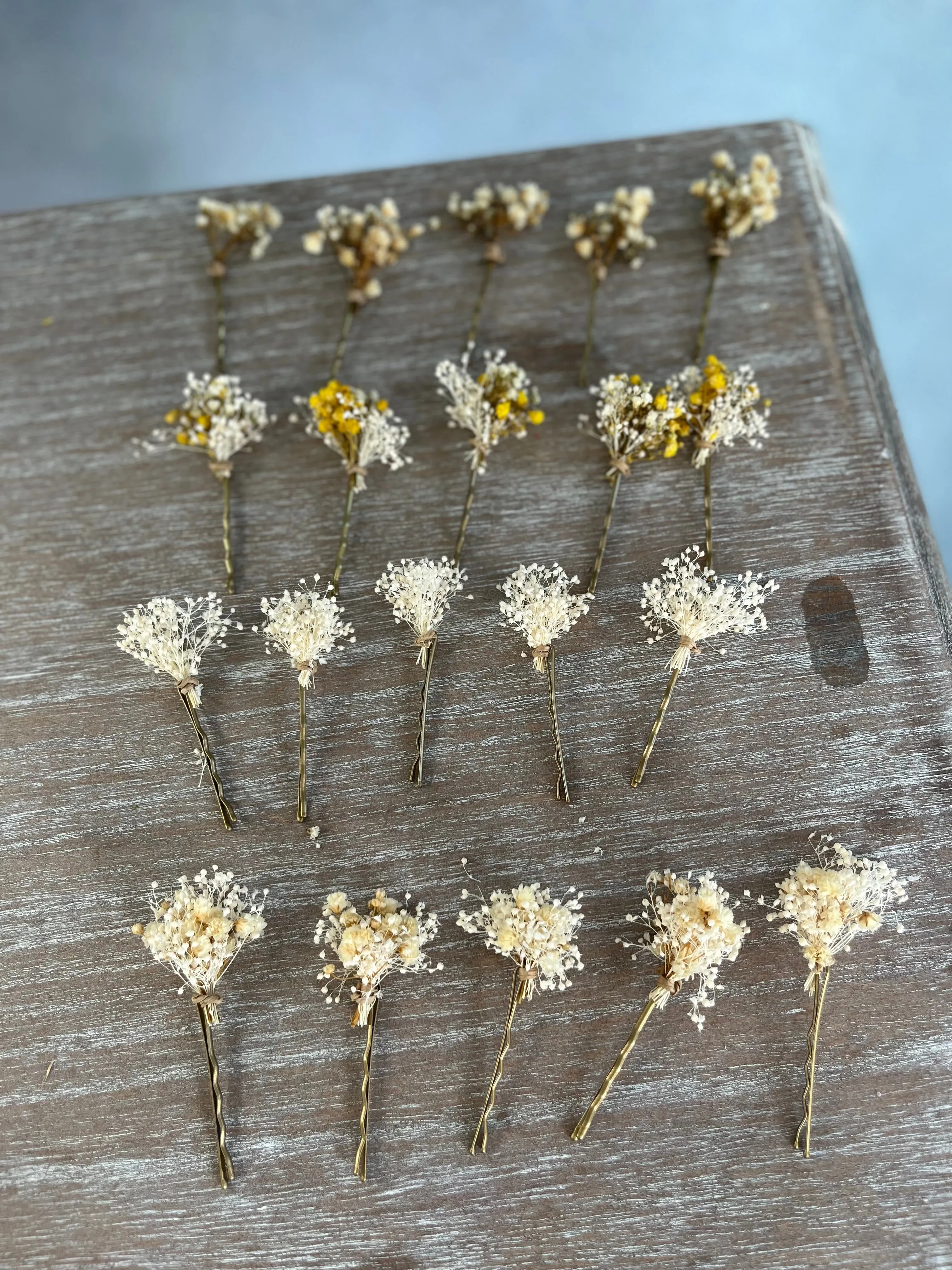 Preserved baby's breath flower hairpins