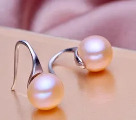 Short Hang Freshwater Pearl Earrings