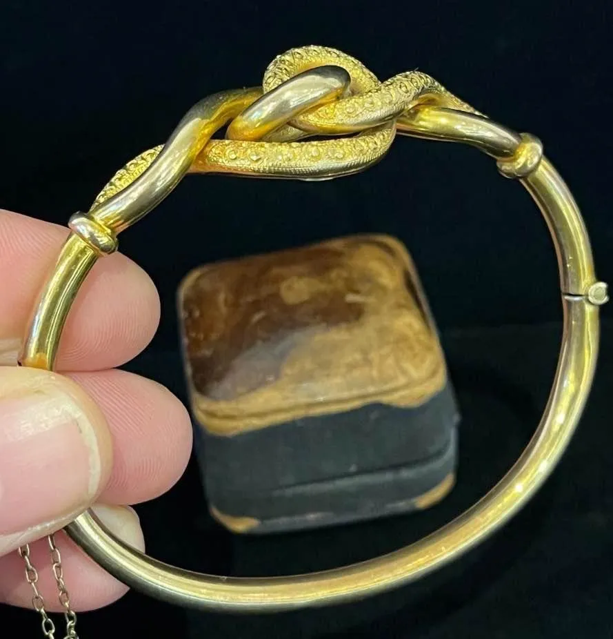 Victorian Yellow Gold Lovers Knot Bangle