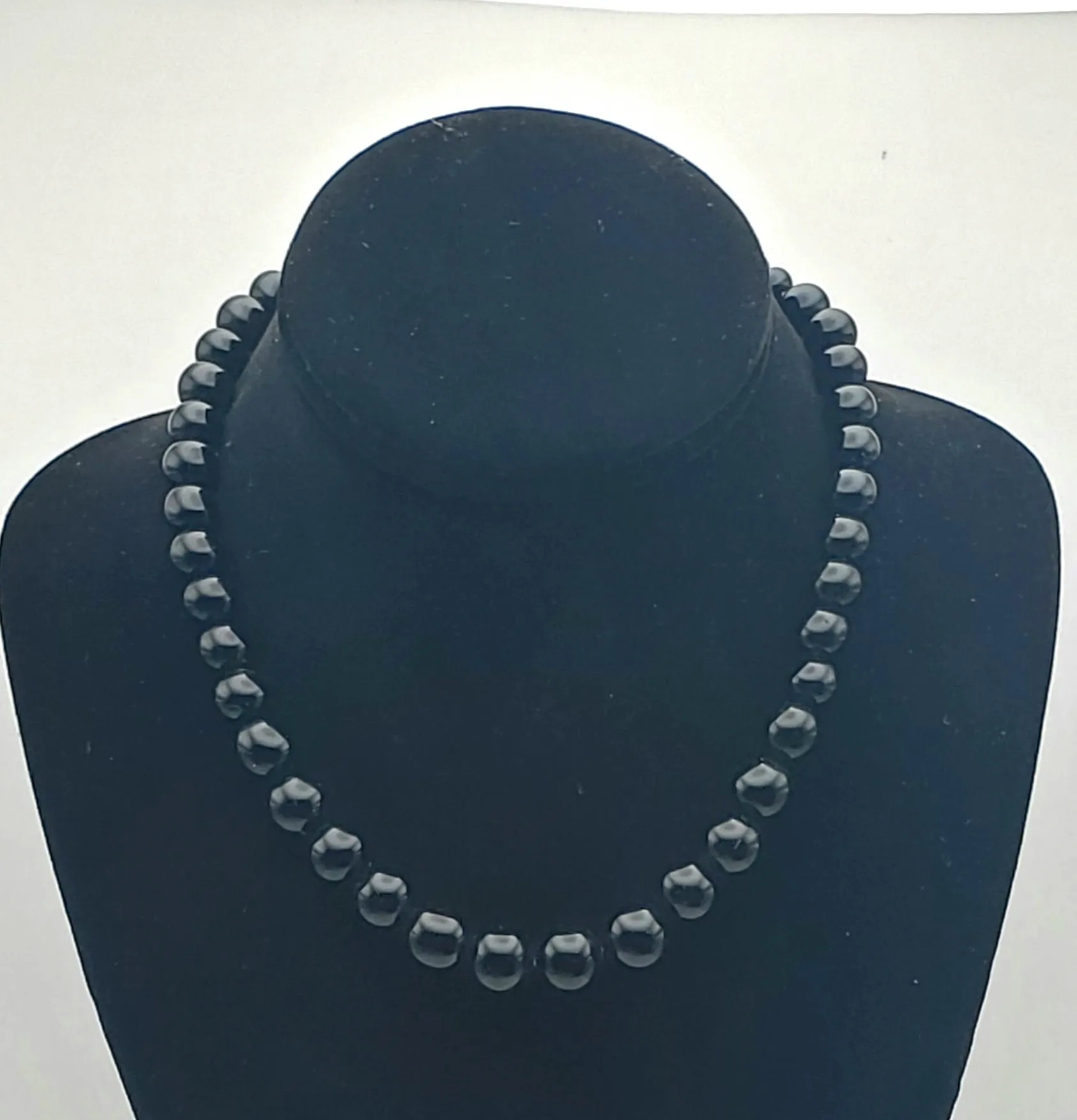 Vintage Graduated Black Bead Necklace - 16"