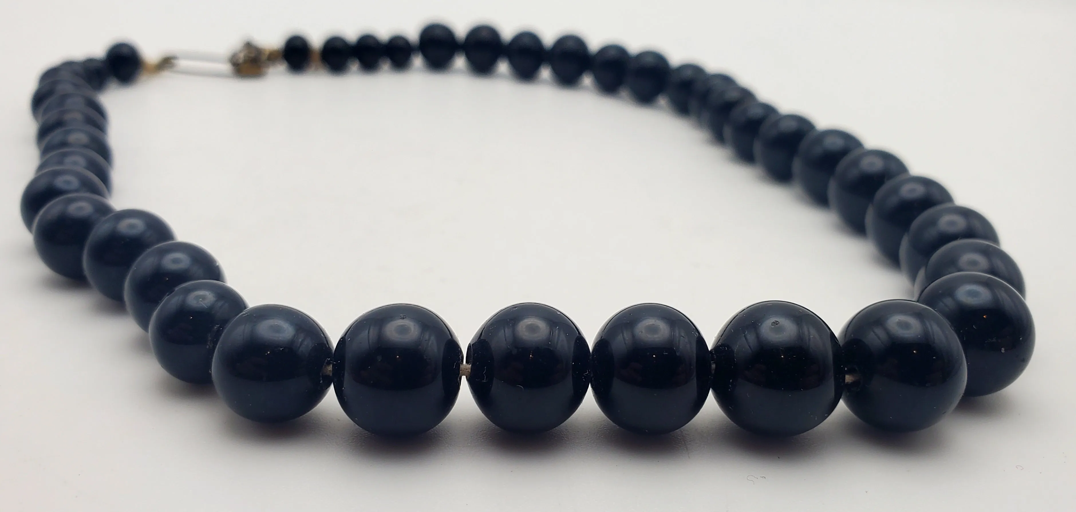 Vintage Graduated Black Bead Necklace - 16"